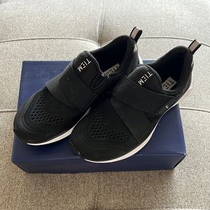 Tiem spin shoes. Worn very minimally and in great shape!